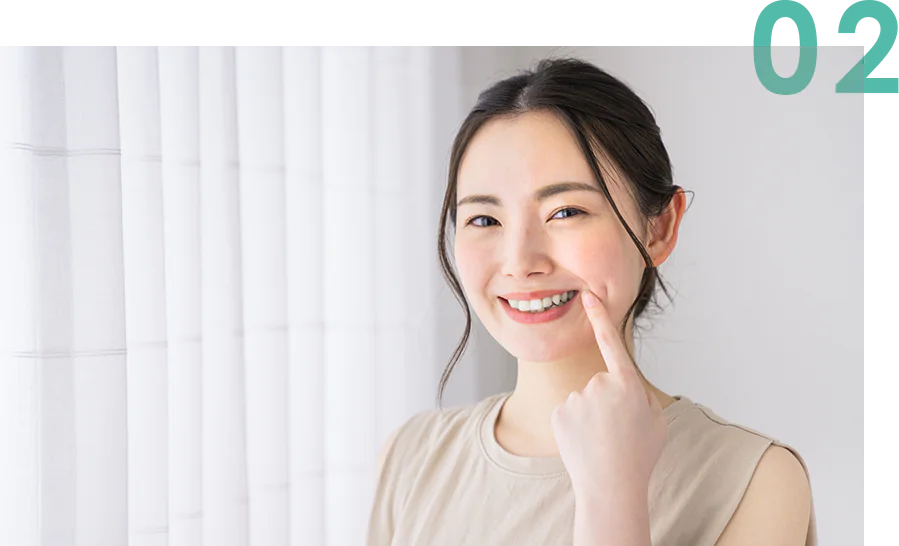 自然な笑顔に馴染む、オーダーメイド審美治療